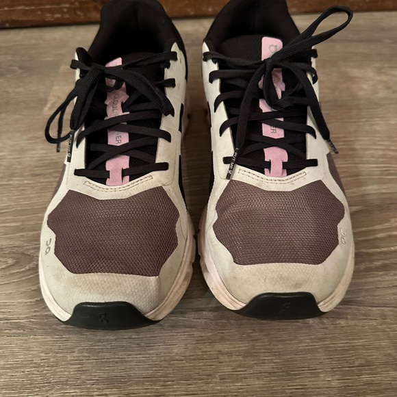 On Running - Women Shoe Size 9 - Picture 2 of 5